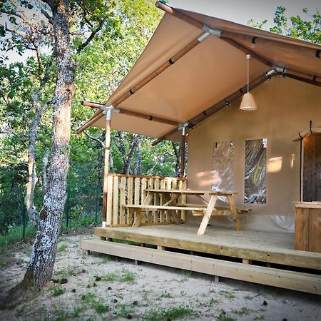 Camping Le Colorado 吕斯特勒 外观 照片