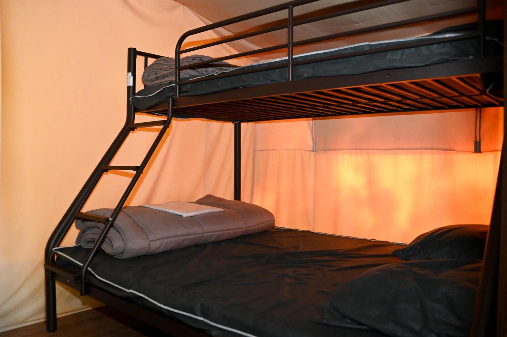 Camping Le Colorado 吕斯特勒 外观 照片