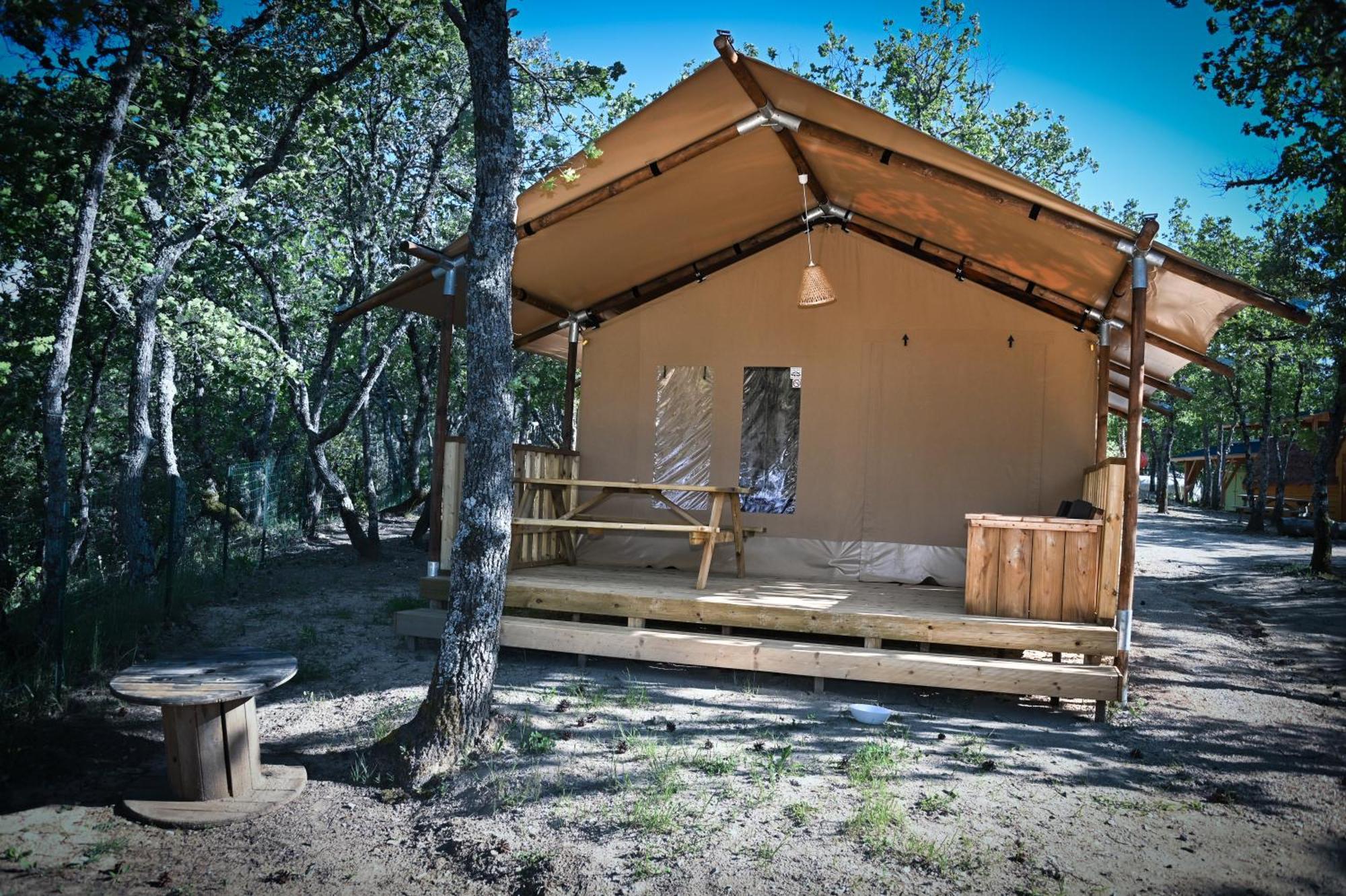 Camping Le Colorado 吕斯特勒 外观 照片